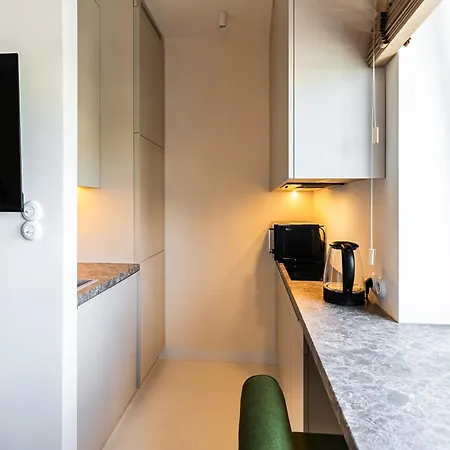 In The Centre * وارسو